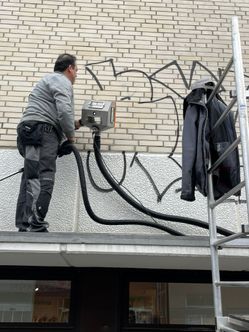V & K Gebäudereinigung Hamburg Graffitientfernung 03