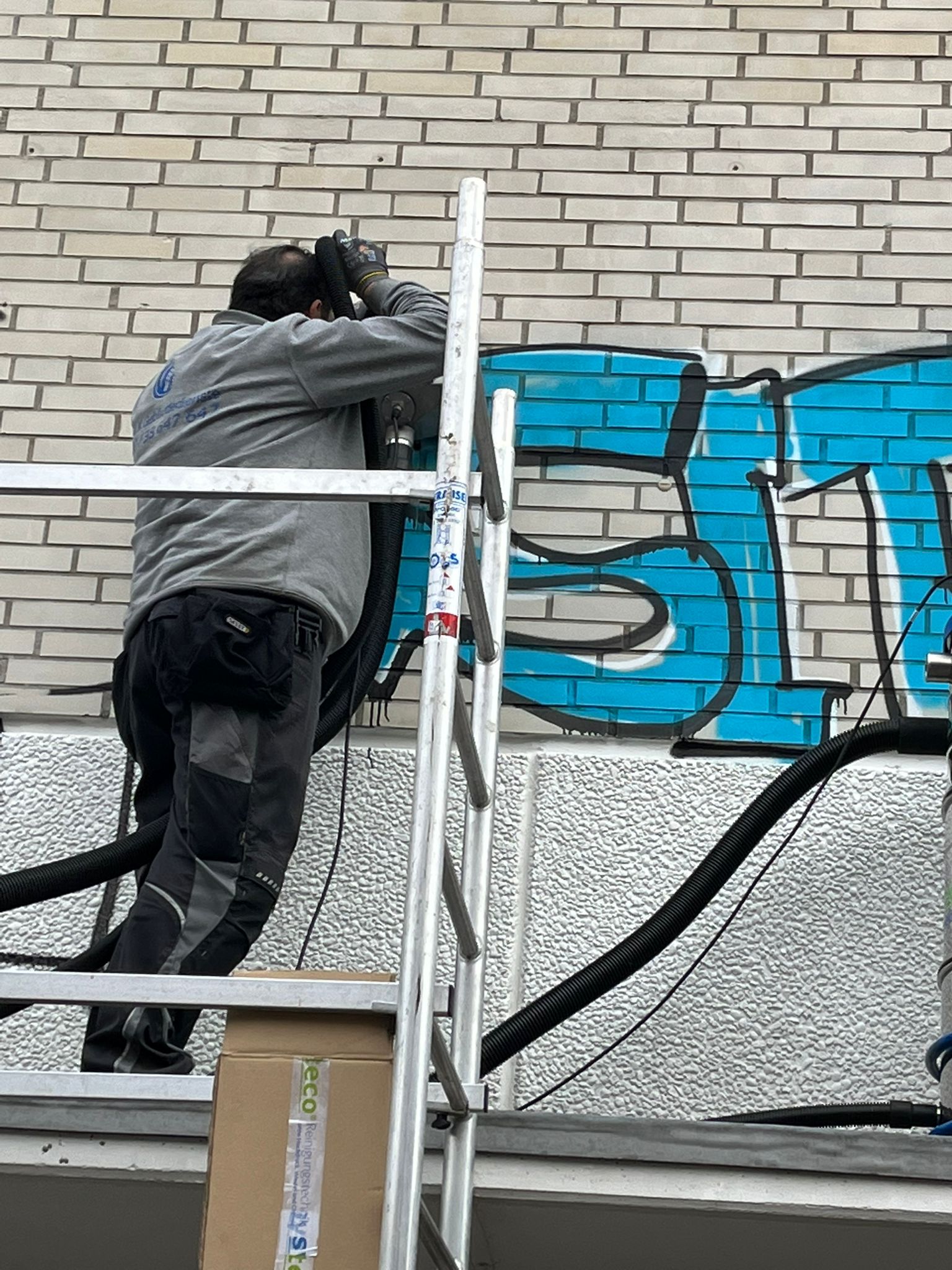 V & K Gebäudereinigung Hamburg Graffitientfernung 05